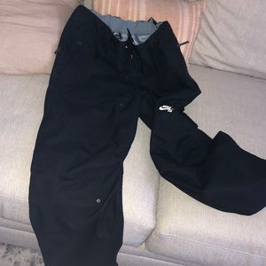 Men’s NIKE Snow Pants BRAND NEW UNWORN!